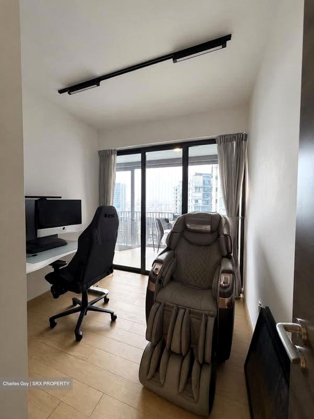 The Florence Residences (D19), Apartment #633172851